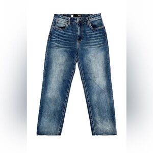 Kut from the Kloth women’s straight leg jeans w white wash accents, size 8 EUC